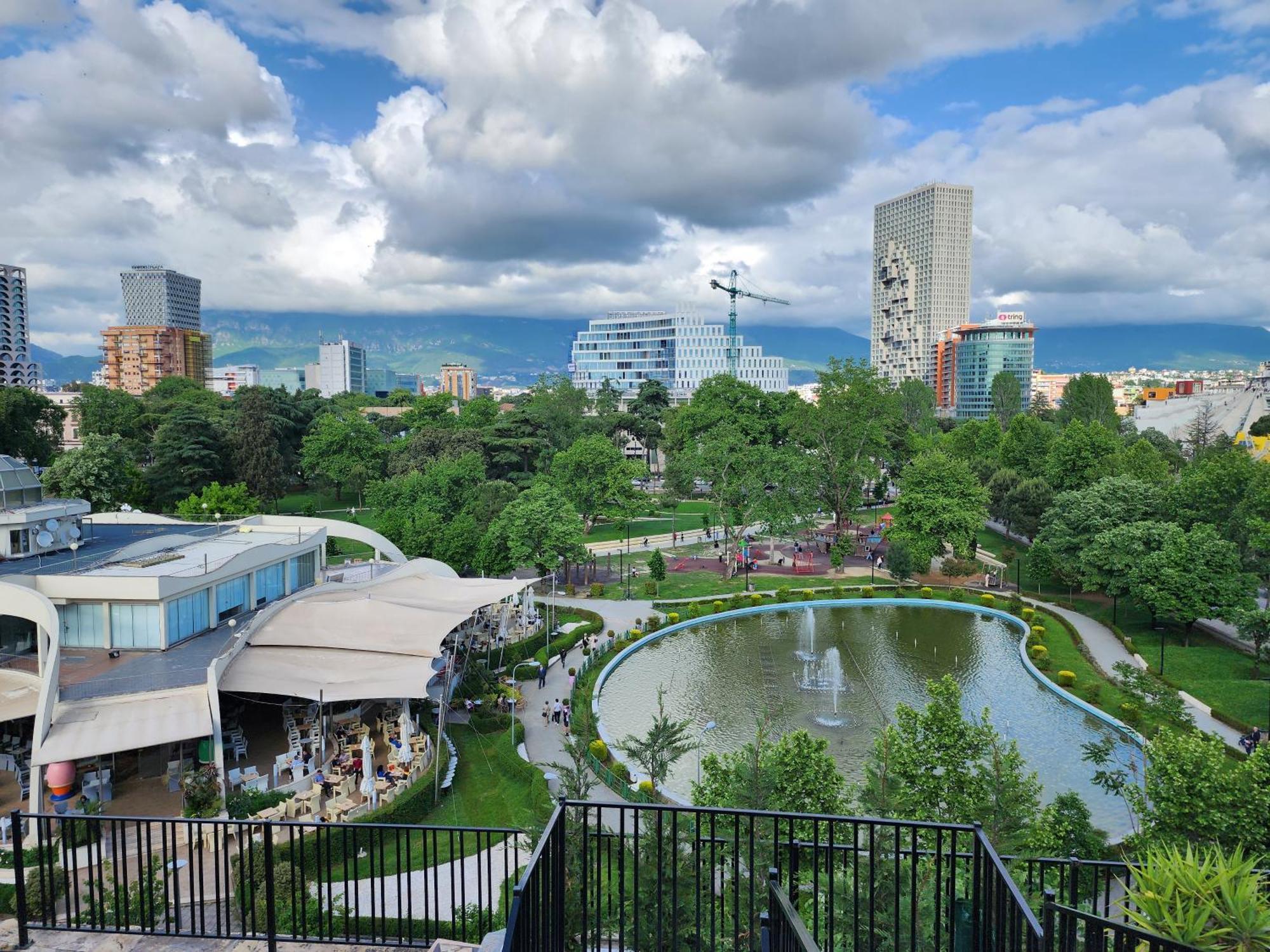 Tirana City Center Penthouse Oasis Eksteriør bilde